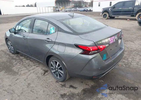 2021 Nissan Versa Sv Xtronic Cvt z USA, uszkodzony, nr VIN 3N1CN8EV5ML818420